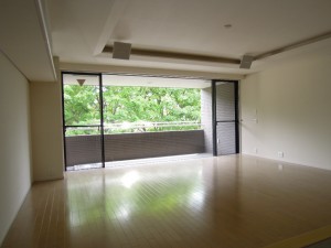 世田谷区砧4丁目マンション404床暖房付30帖LDK