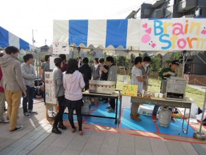 日大商学部2013年学園祭模擬店