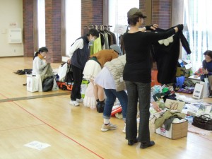 日大商学部2013年学園祭フリーマーケット