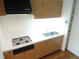 世田谷区喜多見6丁目のRC造3LDK高セキュリティ賃貸マンションシステムキッチン