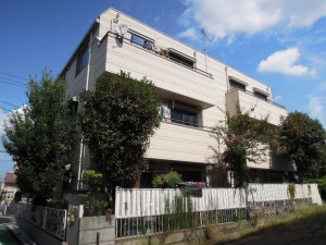 小田急線祖師ヶ谷大蔵駅10分、世田谷区砧3丁目のリノベーション済ペット可2LDK賃貸マンション外観